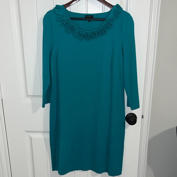 Talbots Dresses & Skirts - Talbots Womens Size M jade green scoop neck ruffled 3/4 sleeve shift dress